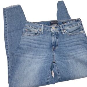 Lucky Brand jeans mid rise super skinny Ava raw hem size 6/28 ankle fit